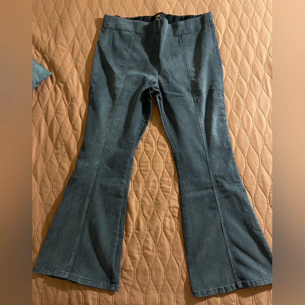 Lee Women's Grey Demin Flare Pants